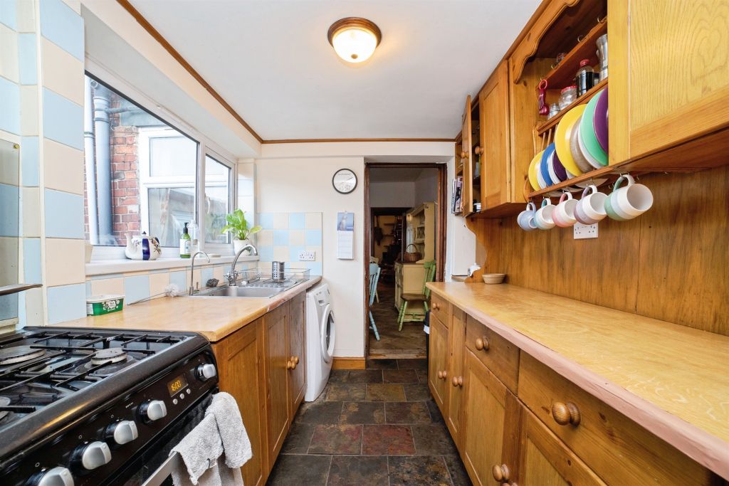 Property photo 2 of 17