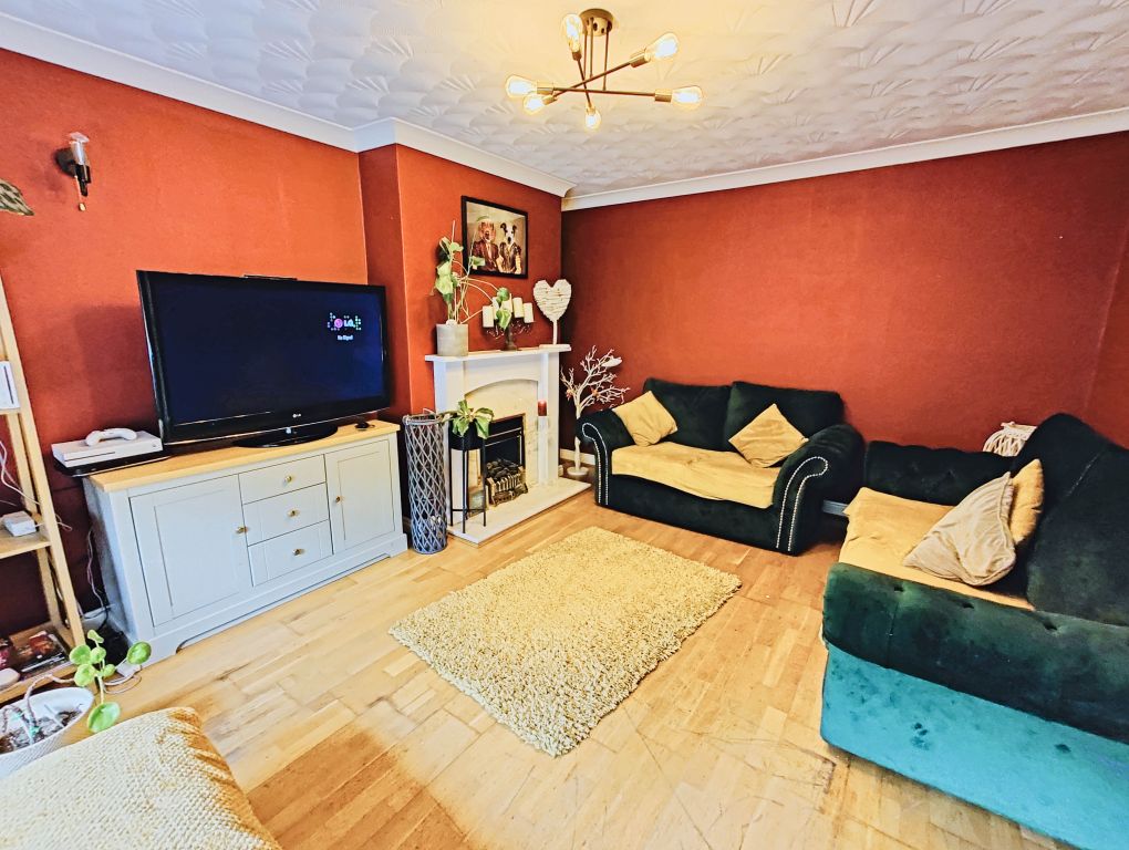 Property photo 2 of 37