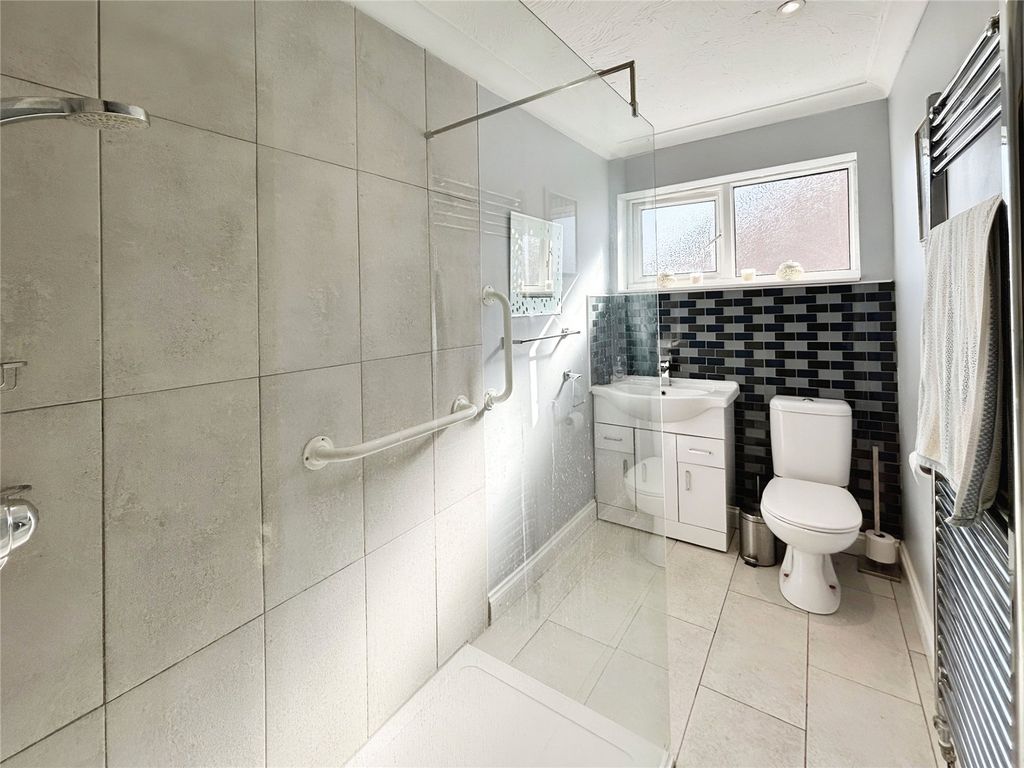 Property photo 3 of 7 Picture No. 09