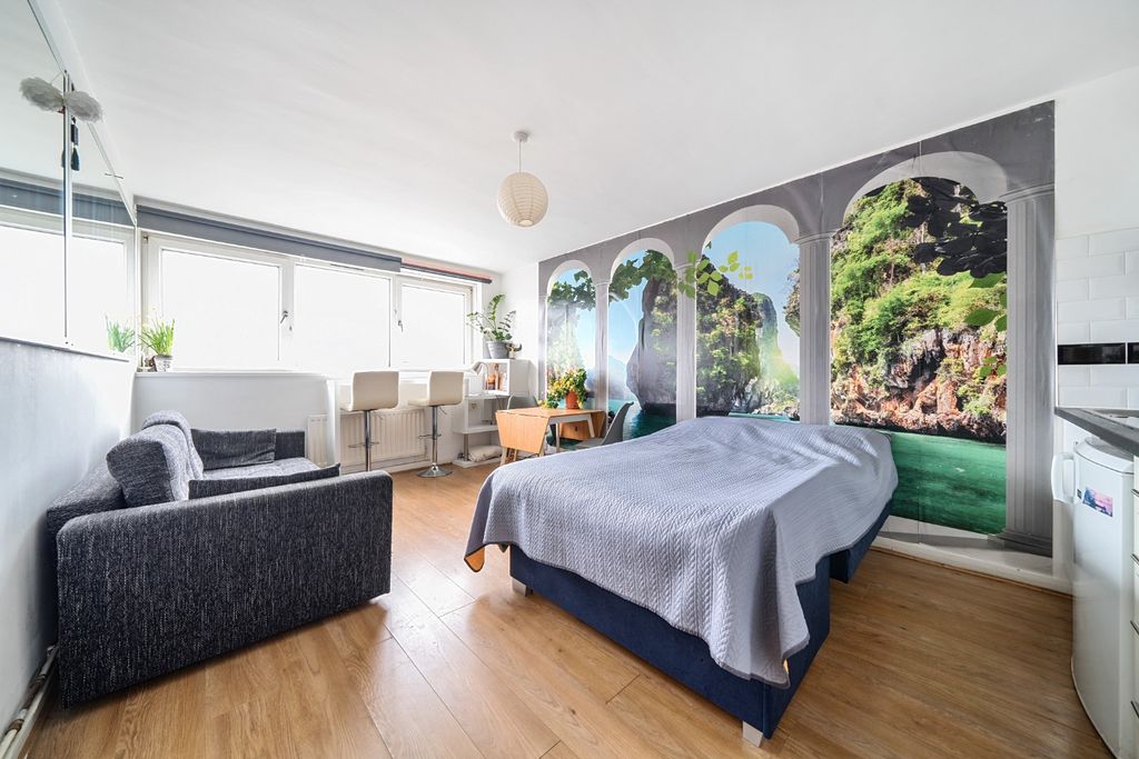 Property photo 2 of 8 3103284