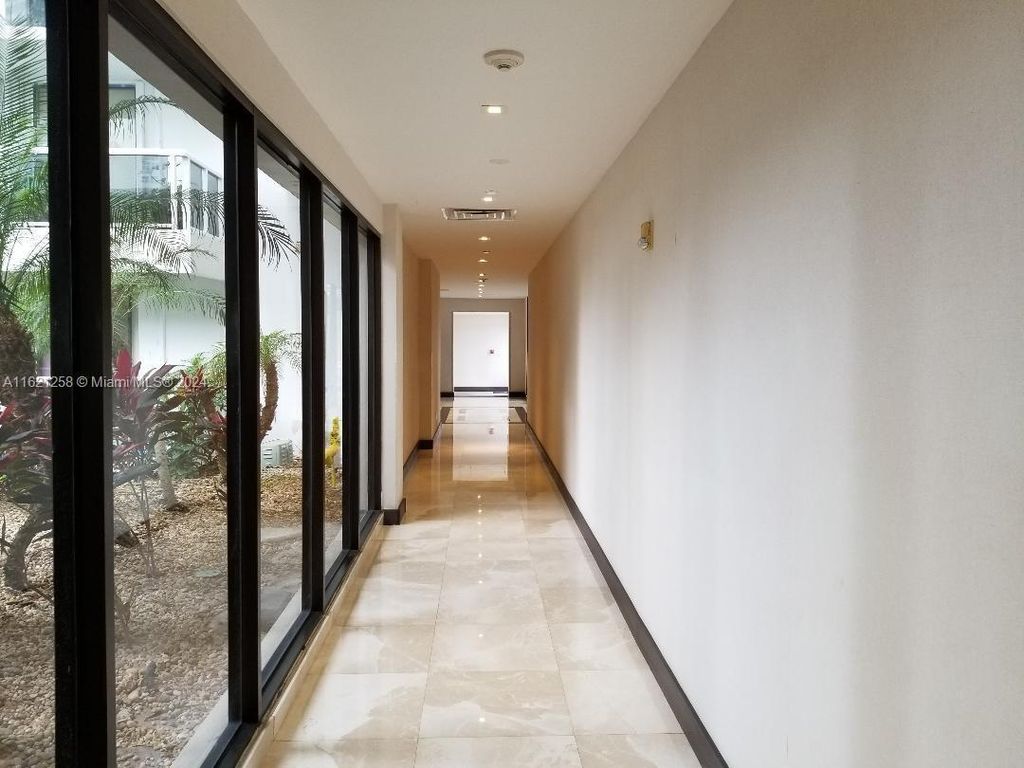 Property photo 3 of 20 <Alttext/>