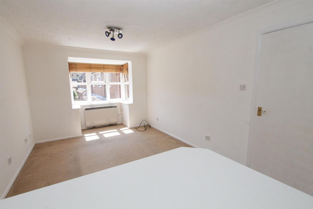 Property photo 2 of 14 Img_0233.Jpg