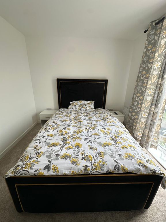 Property photo 2 of 35