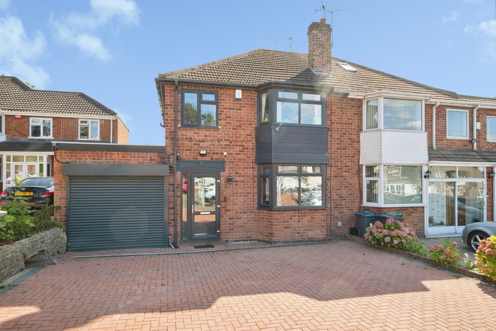 Property photo 1 of 22