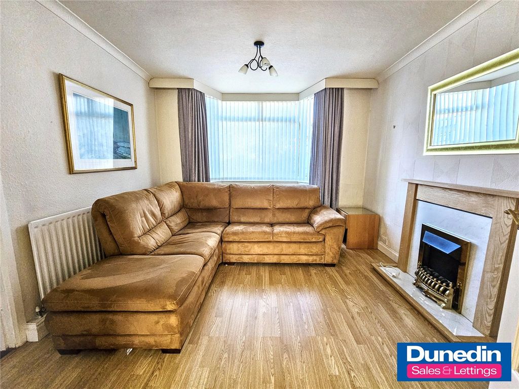 Property photo 2 of 17 Picture No. 07