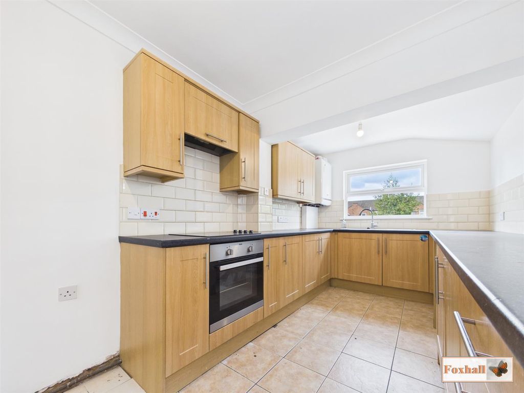 Property photo 2 of 13 Kitchen