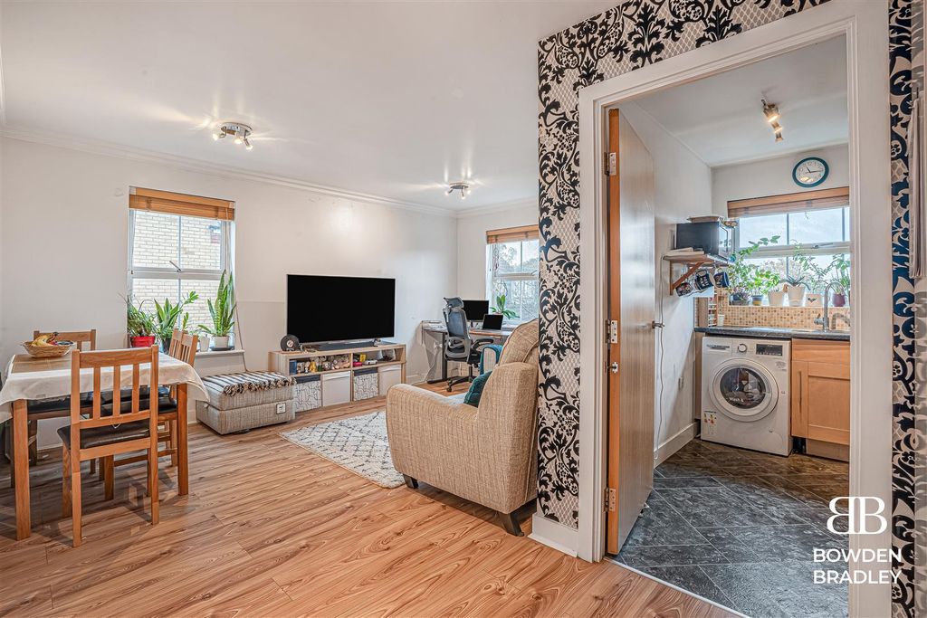 Property photo 2 of 17 Living Room