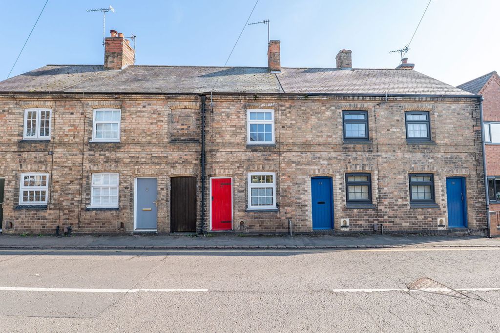 Property photo 1 of 24