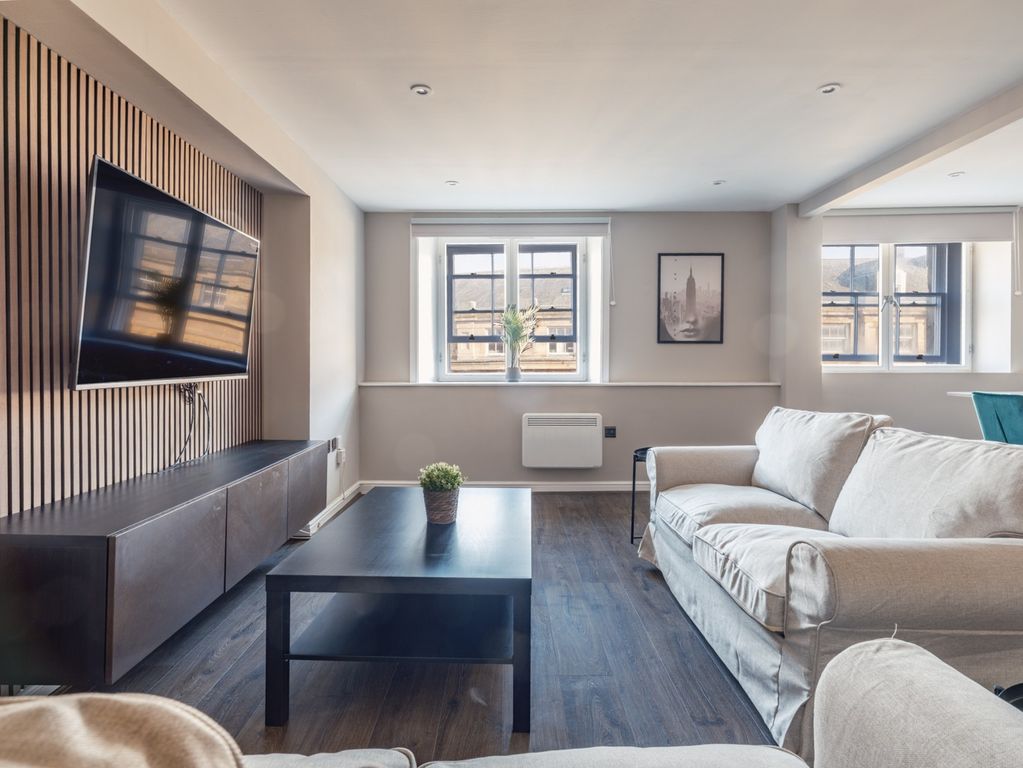 Property photo 1 of 18 4067521