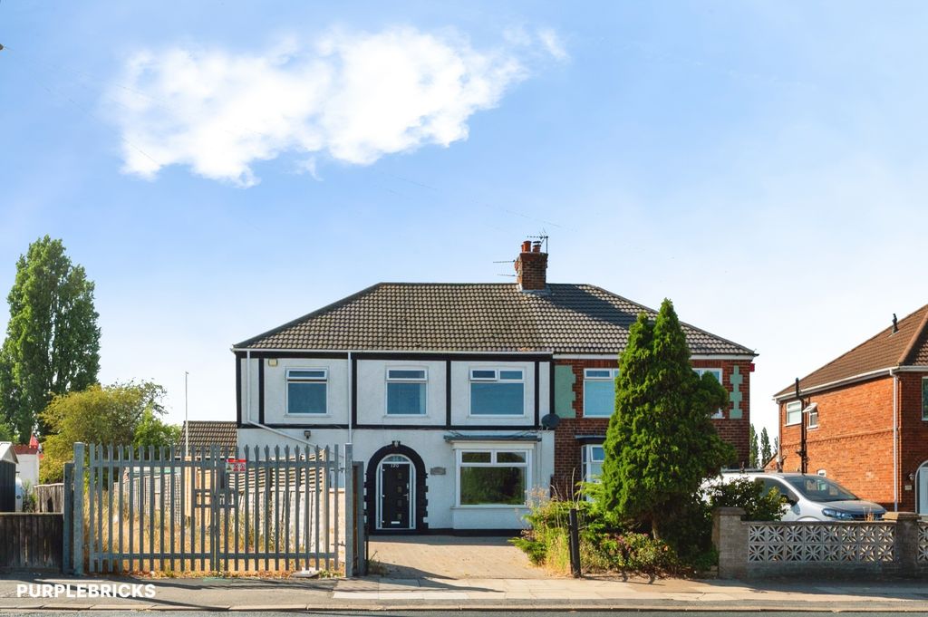 Property photo 2 of 40