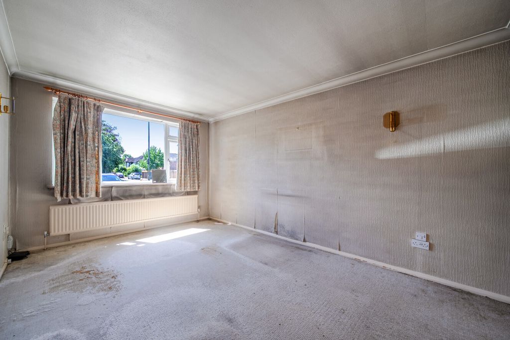 Property photo 3 of 10 1485386-8-6A426Af...