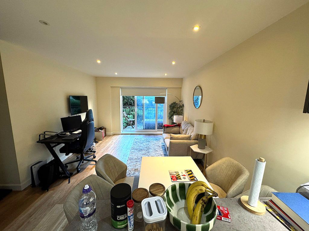 Property photo 1 of 5