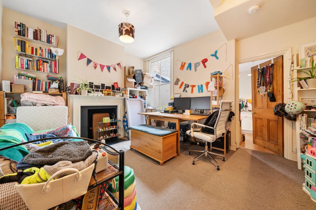 Property photo 3 of 8