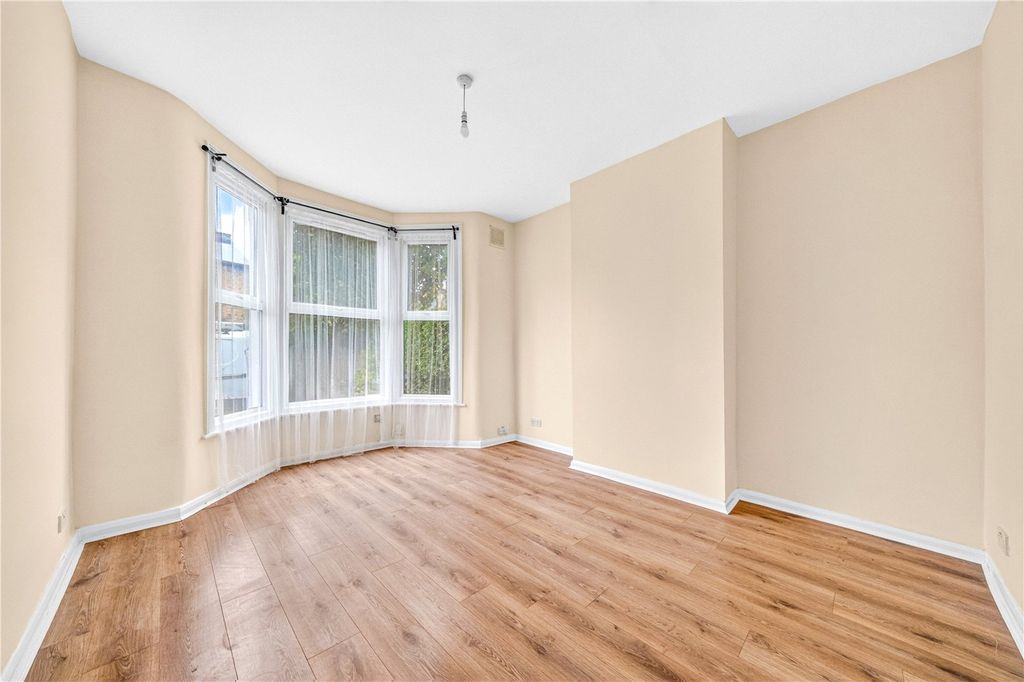 Property photo 2 of 11 Picture No. 06