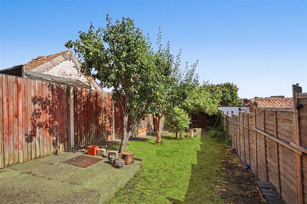 Property photo 2 of 19 Img_8237.Jpg