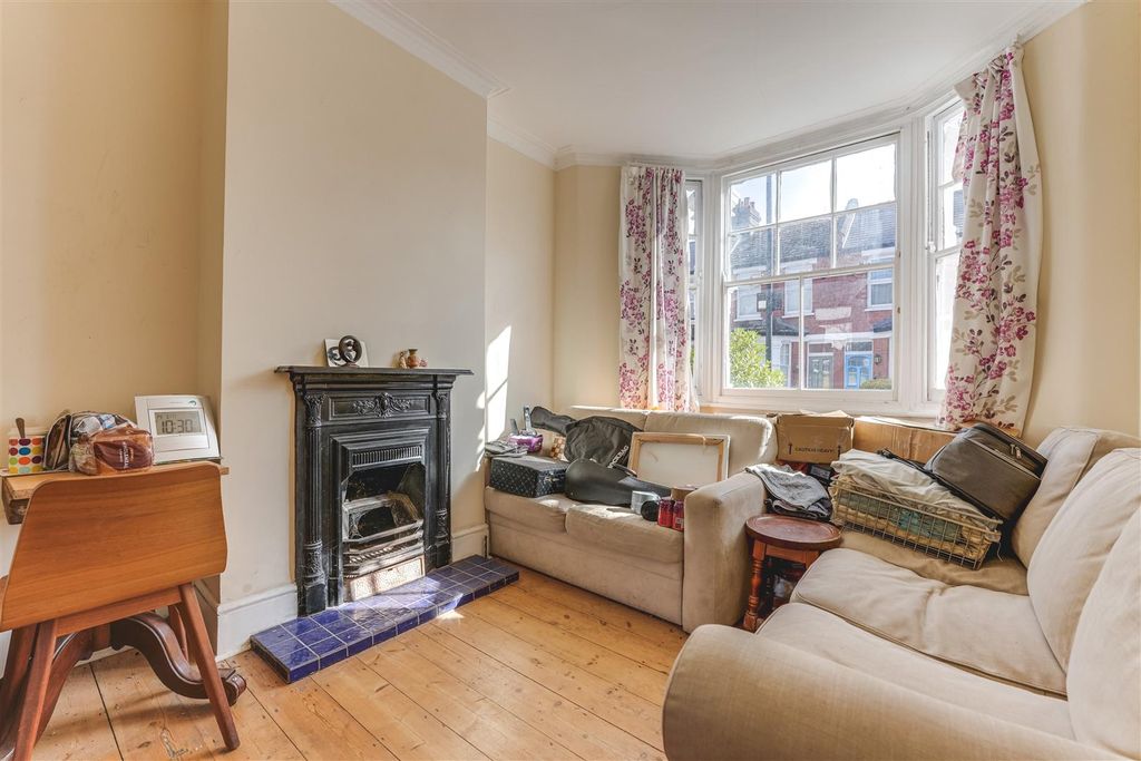 Property photo 2 of 23 24 Cedar Road-3.Jpg