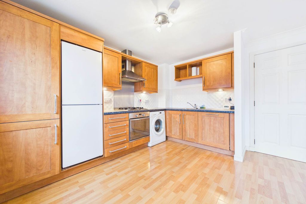 Property photo 2 of 13