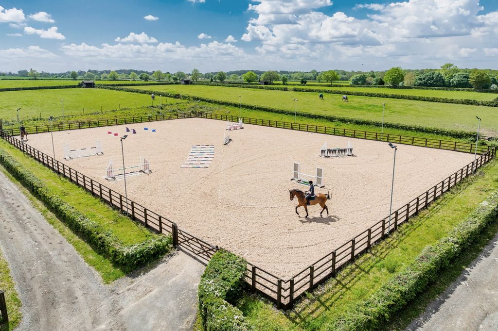 Additional image 25 of 7 bed equestrian for salePark Lane, Higher Walton, Warrington, Cheshire WA4