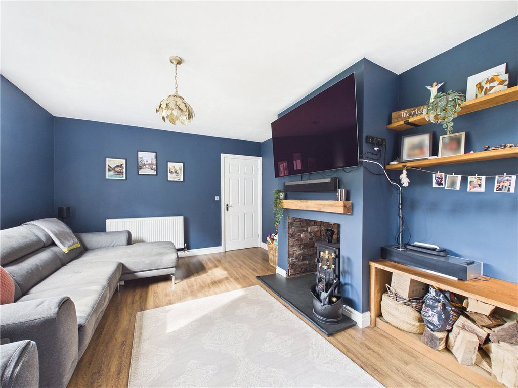 Property photo 3 of 23 Picture No. 08