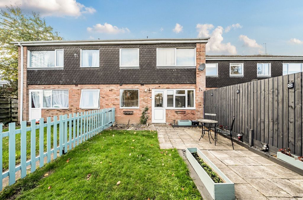 Property photo 1 of 9 Rear