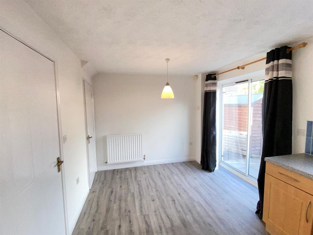 Property photo 3 of 13 Dining Area.Jpg