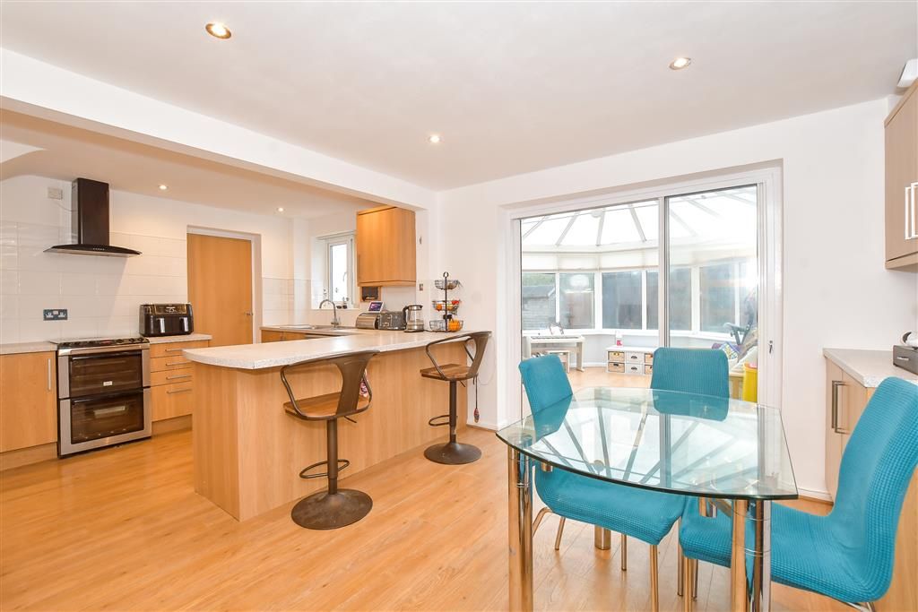 Property photo 2 of 12 Kitchen/ Diner