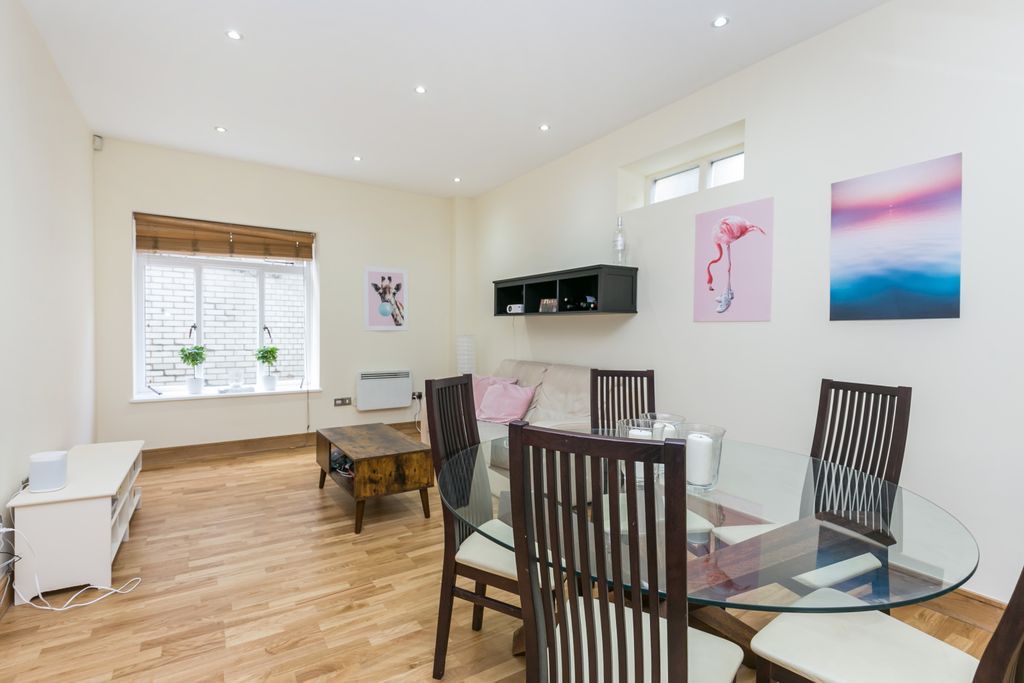 Property photo 2 of 9 Picture No. 05