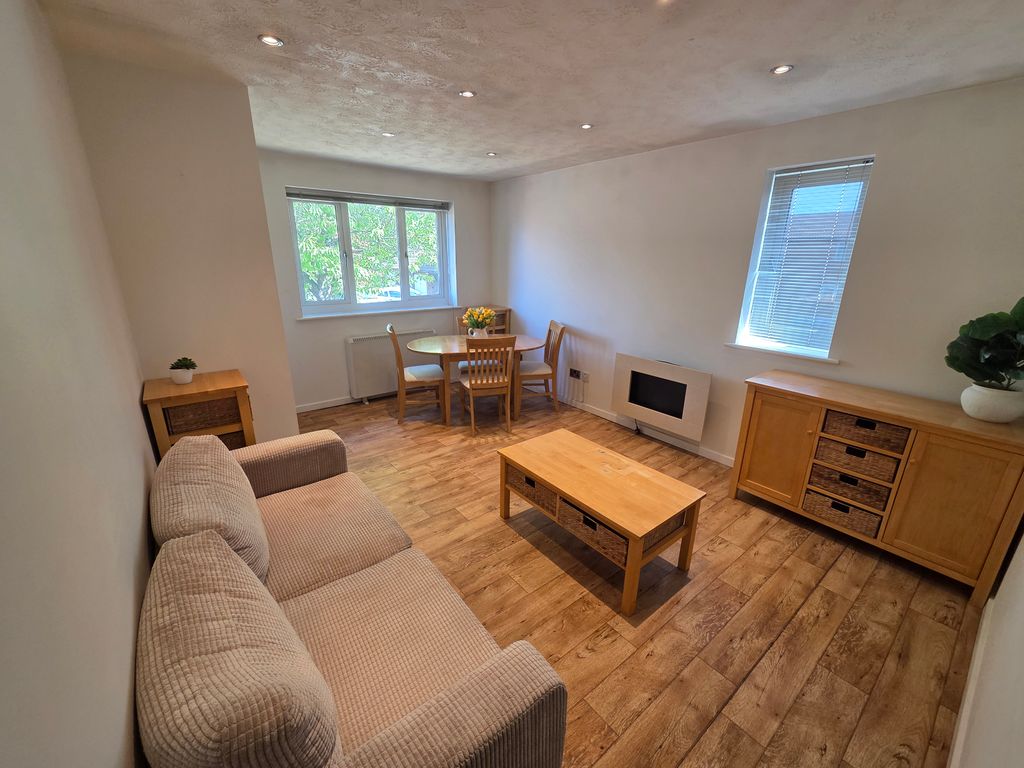 Property photo 1 of 6 Image