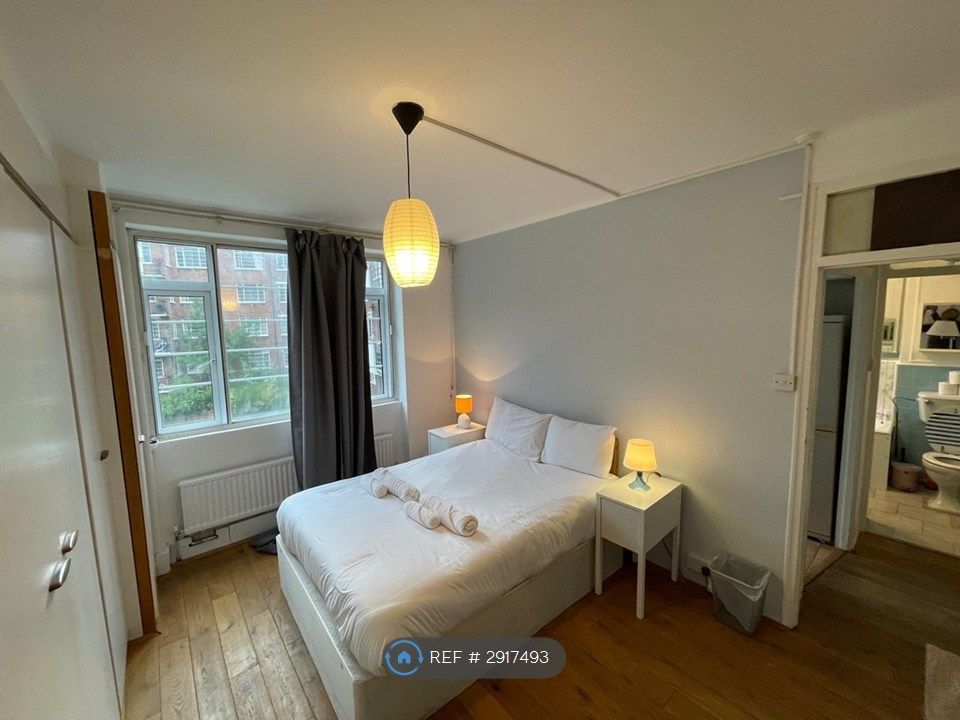 Property photo 2 of 25