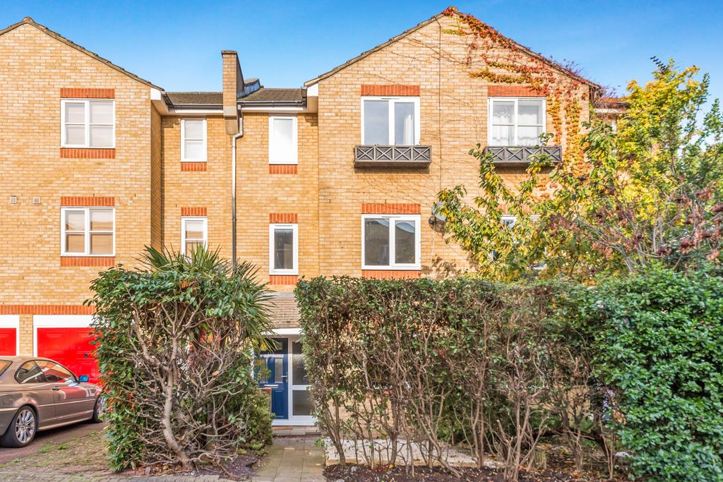 Property photo 3 of 20 Image