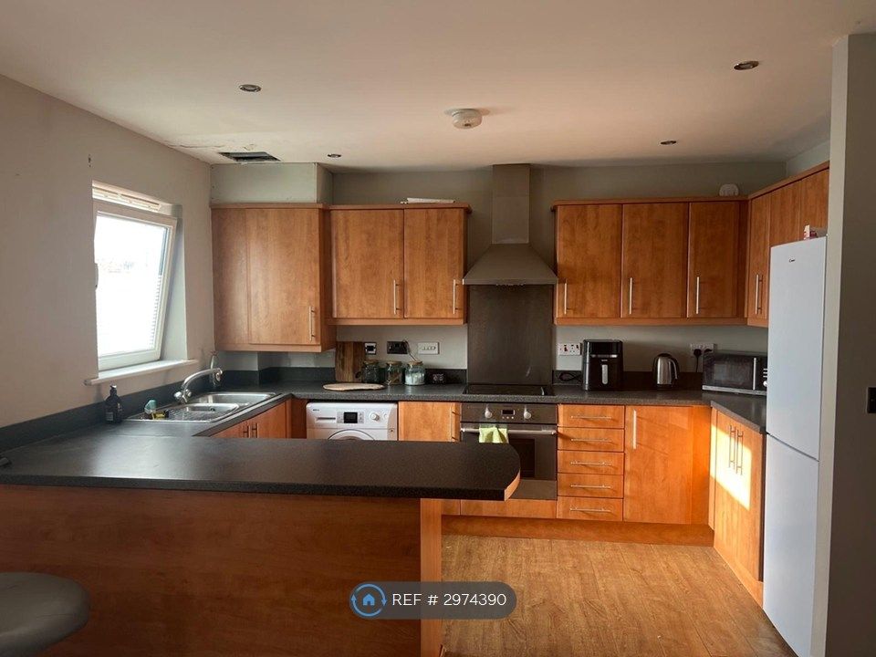 Property photo 2 of 9 Kitchen