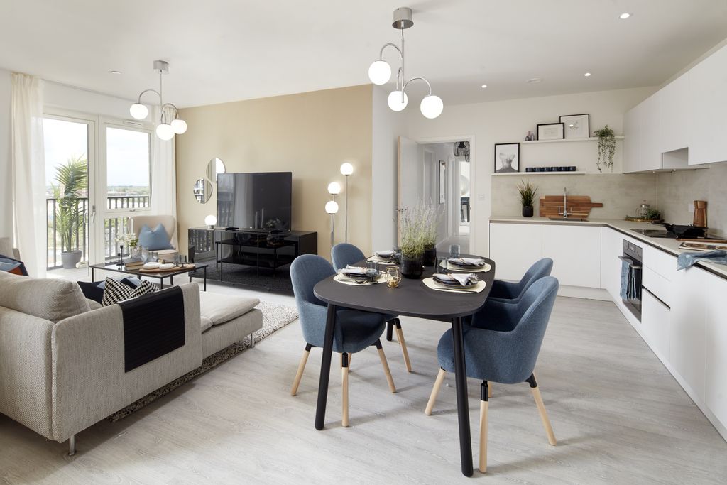 Property photo 1 of 6 Living1