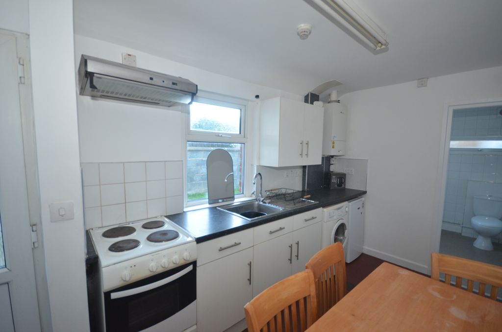 Property photo 3 of 8 Dsc_3436
