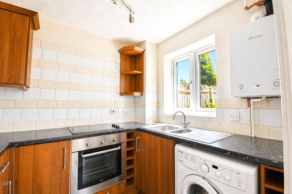 Property photo 3 of 12 Picture No. 27