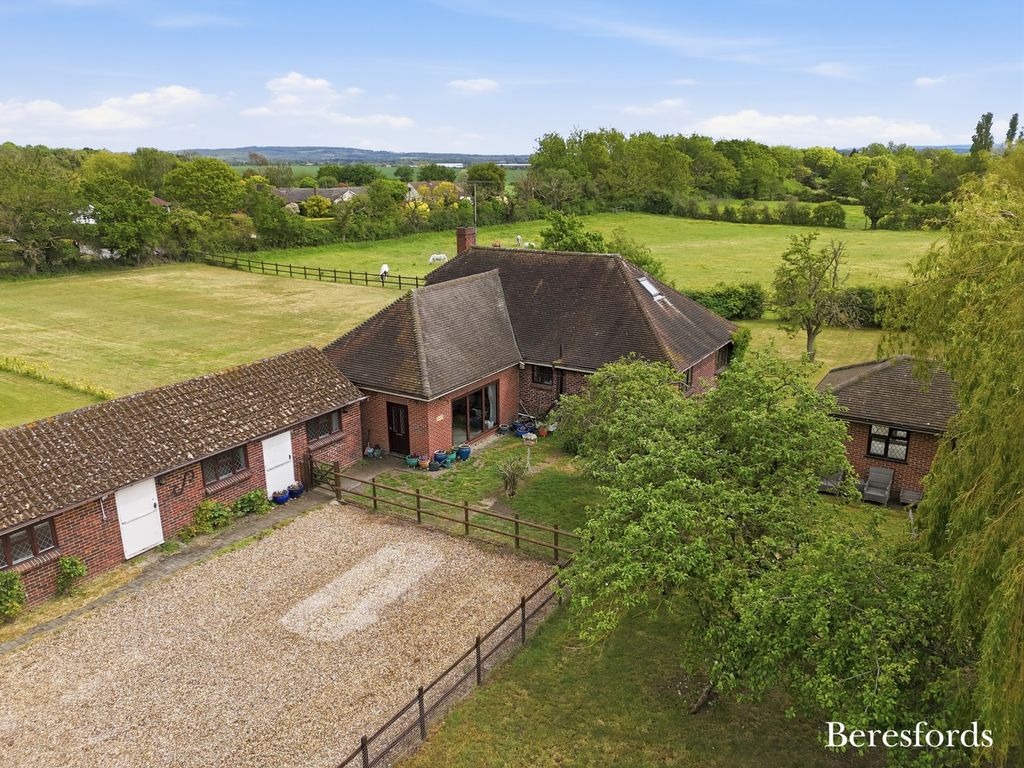 Property photo 2 of 45 Picture No. 04