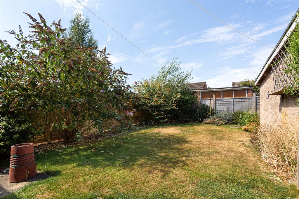 Property photo 3 of 9 Photo