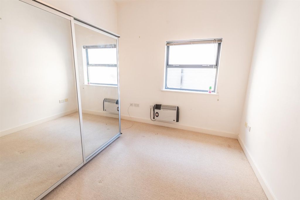 Additional image 5 of 1 bed flat to rentPaget Road, Barry CF62