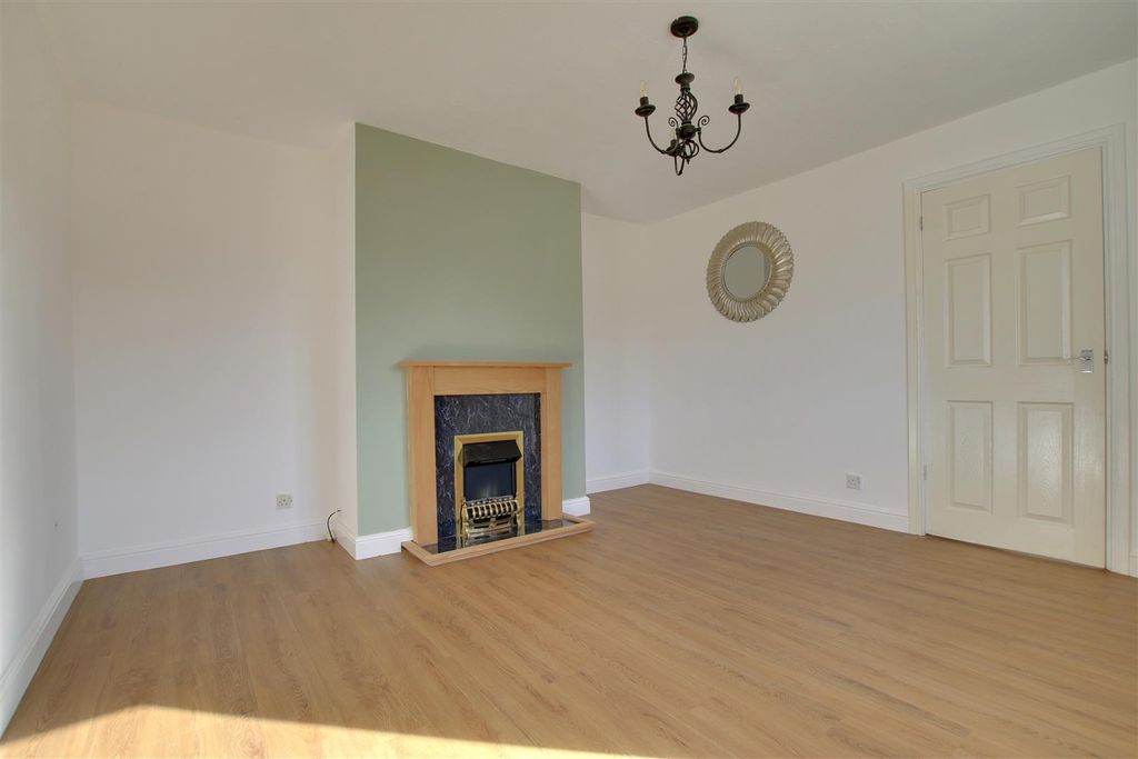 Property photo 2 of 8 Img_8008-Img_8010.Jpg