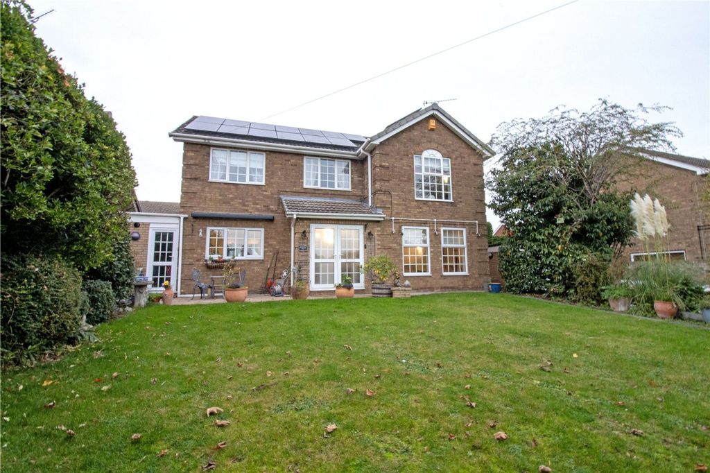 Property photo 2 of 29 Picture No. 02