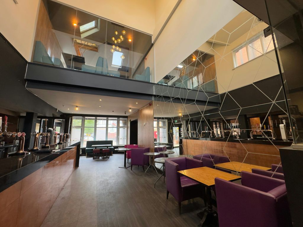 Property photo 2 of 9 7 7.Png