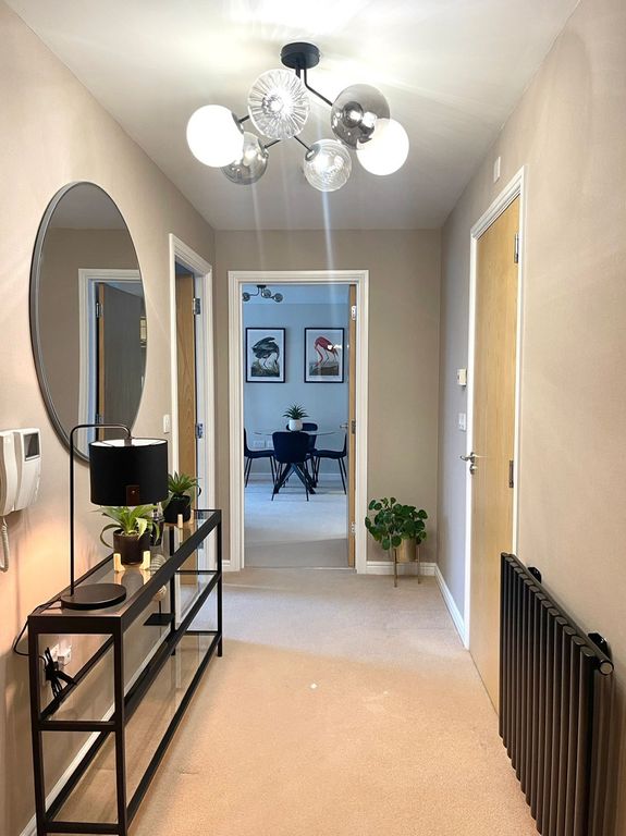Property photo 2 of 10 Hallway
