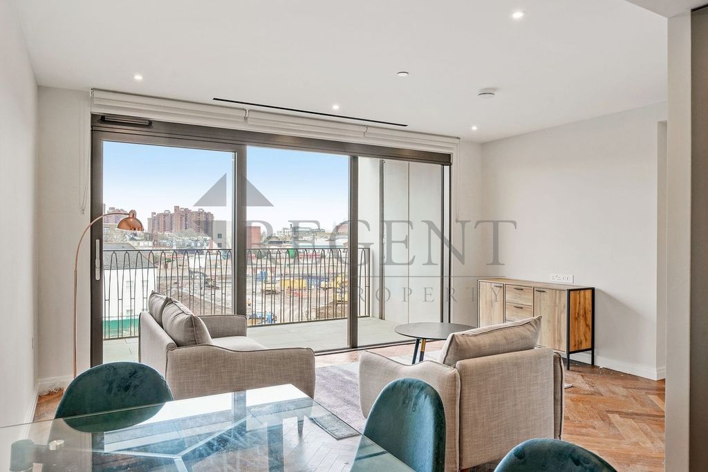 Property photo 3 of 10 Open Plan