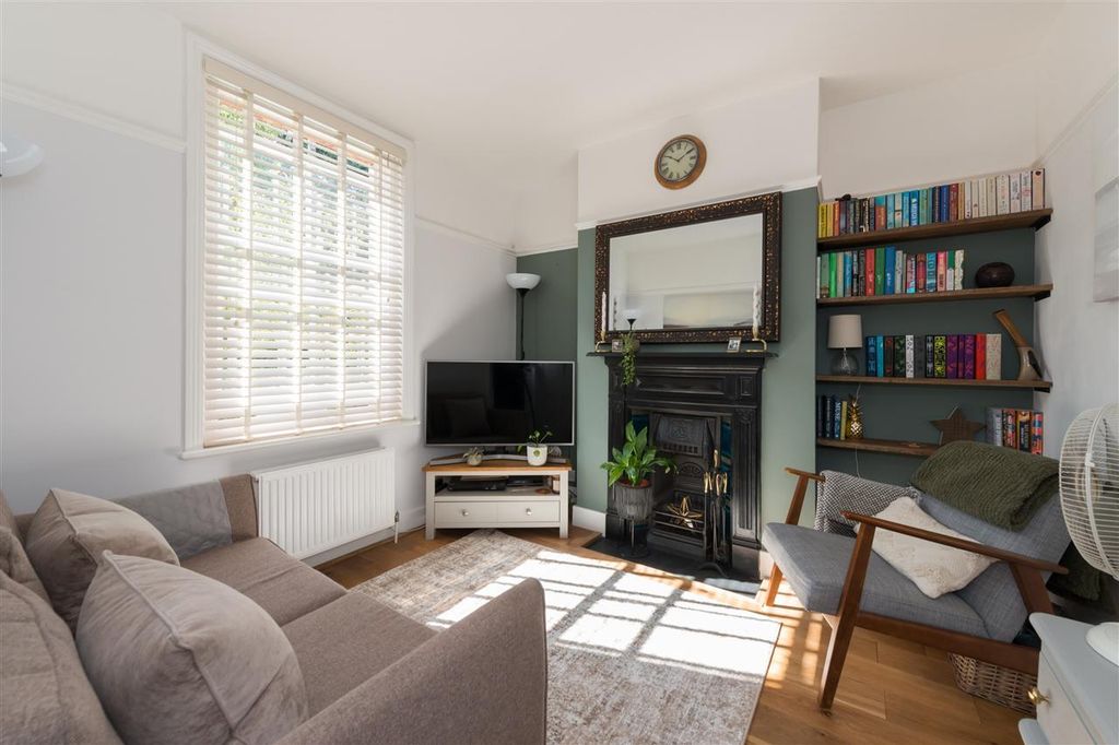 Property photo 2 of 16