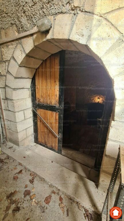 Property photo 3 of 8