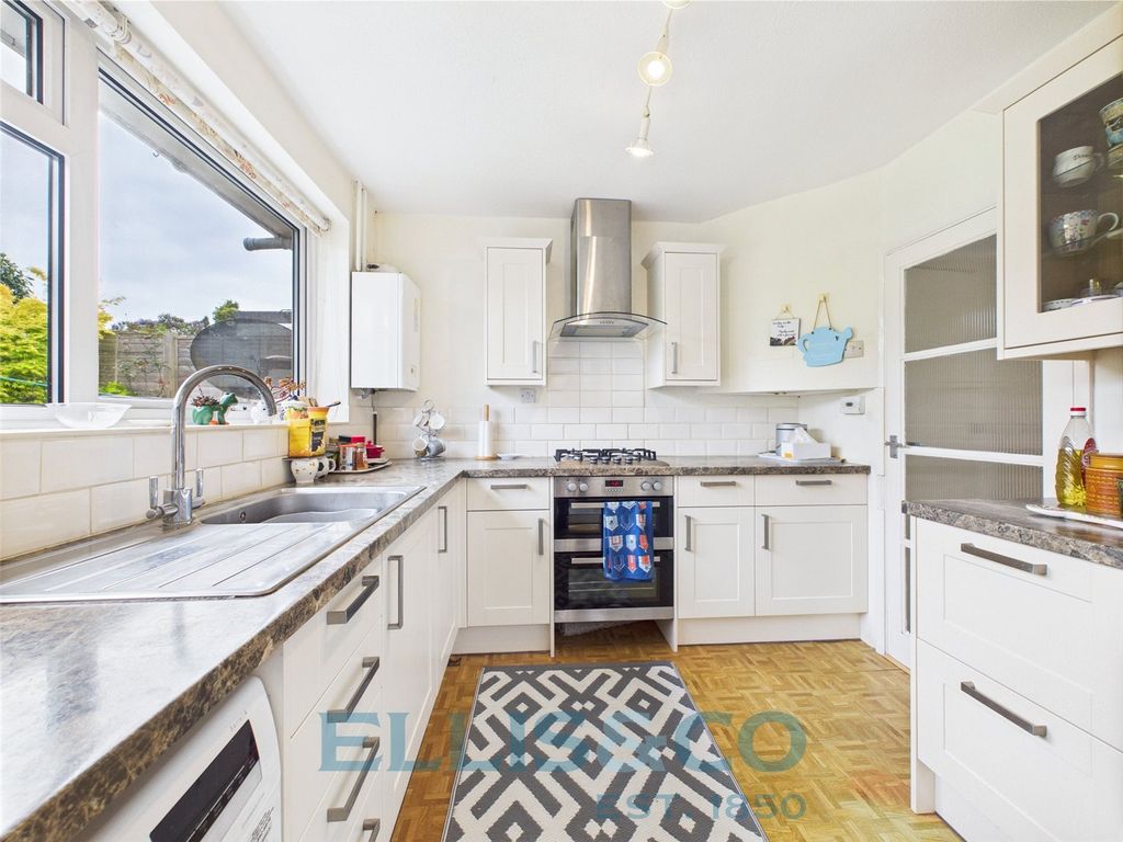 Property photo 2 of 10 Picture No. 05