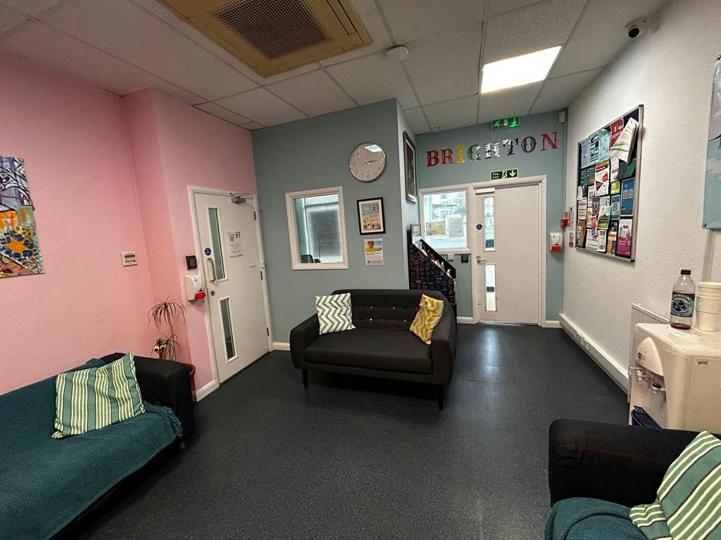 Property photo 3 of 8 Pic 3 Internal 9.Jpeg