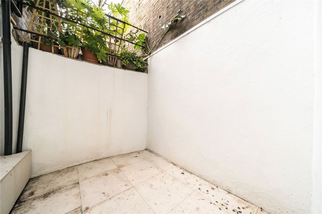 Property photo 3 of 3