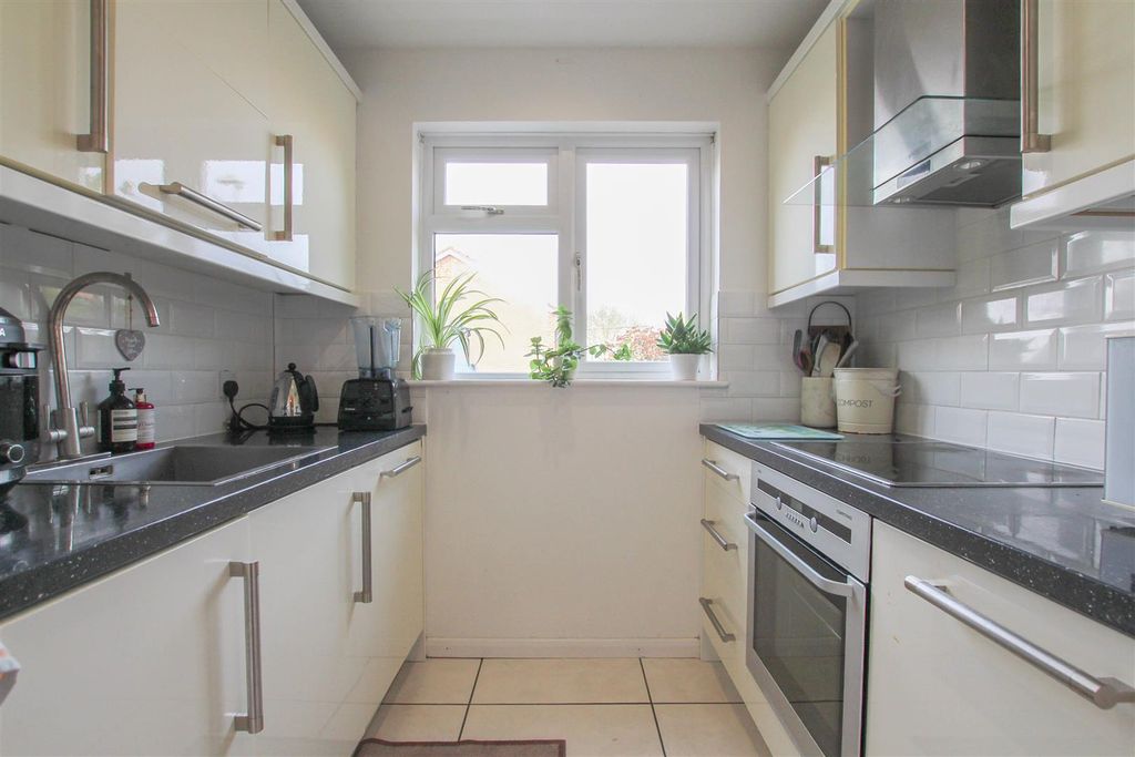 Property photo 3 of 10 Img_9589.Jpg