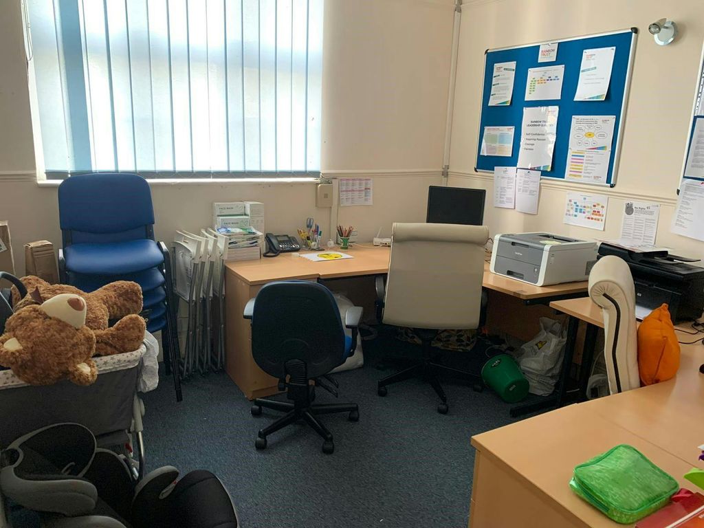 Property photo 2 of 5 Pic 9.Jpg