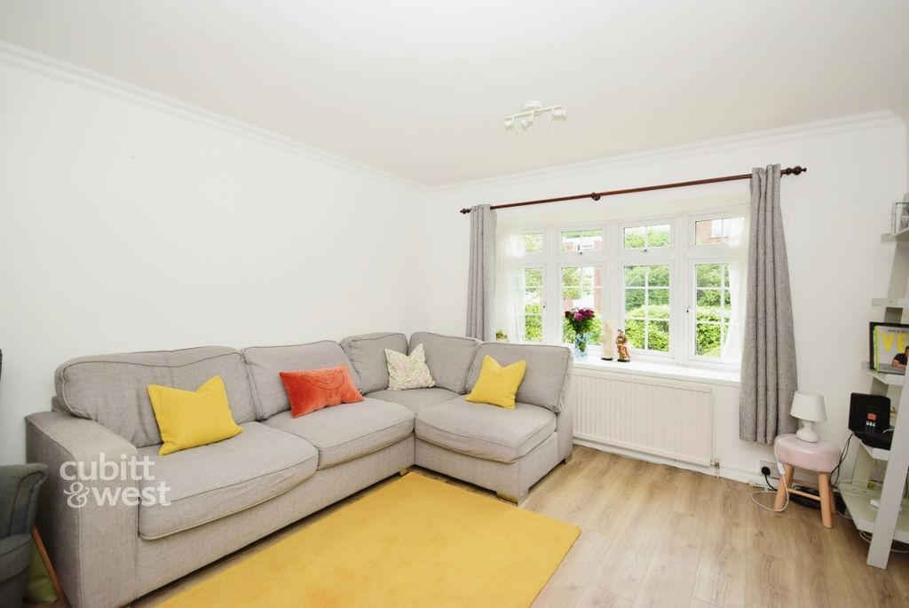 Property photo 2 of 14 6d01753E-Dsc_1574